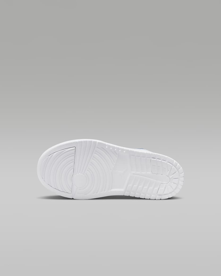 Nike blanche scratch jordan top